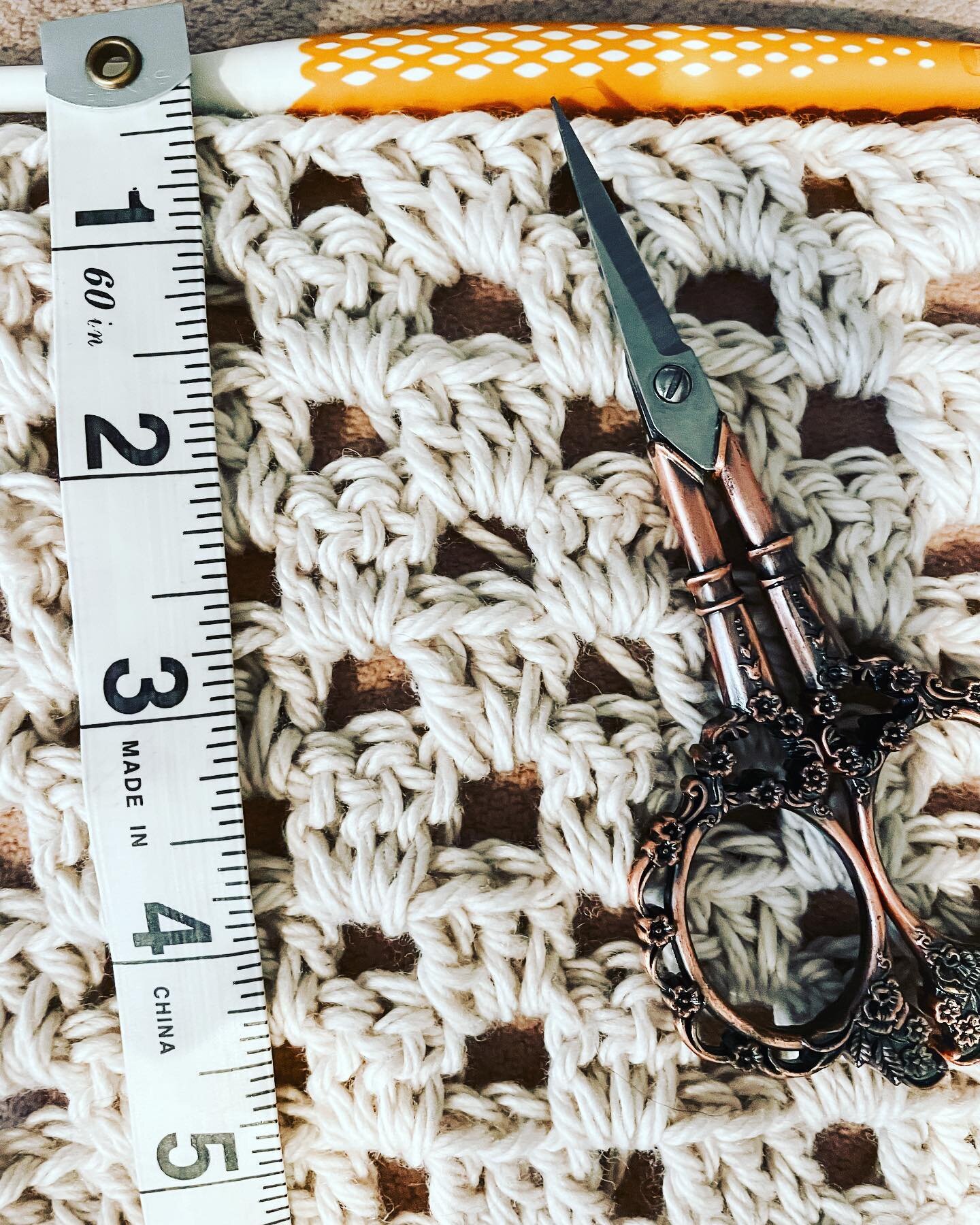 Gauge swatching for the Granny Pop CAL with @mjsoffthehook &hellip;and I met gauge!!! I&rsquo;m very excited by this because I strongly dislike gauge swatching&hellip;I usually have to re-do and it drives me nuts. 

I&rsquo;ve never participated in a