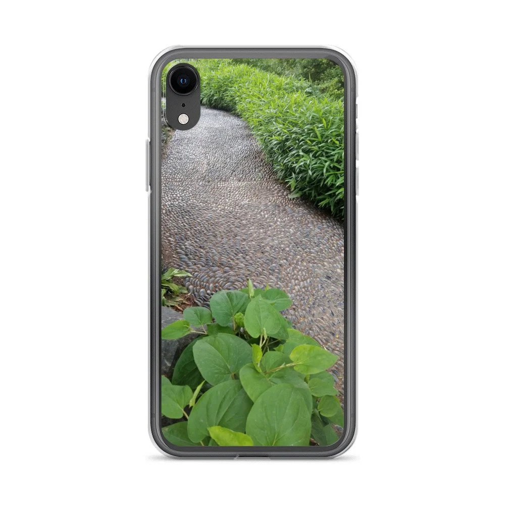 clear-case-for-iphone-iphone-xr-case-on-phone-673513fa2f570.jpg