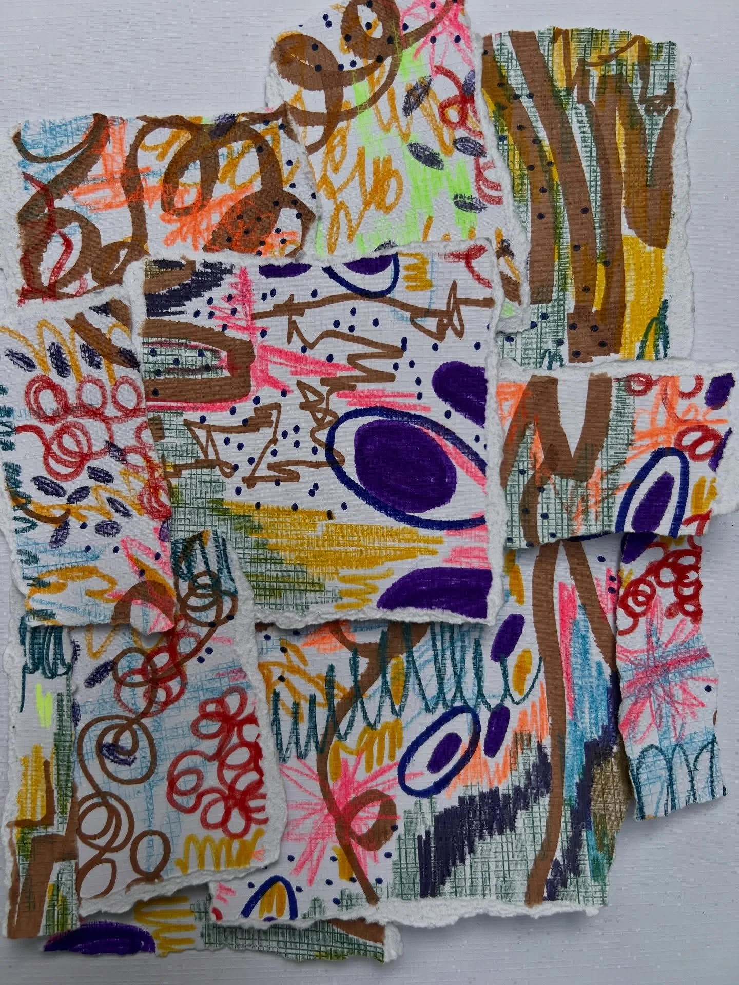 Hanging out with great people doing mom and art things. I love when we can get together, connect, eat, and Art. Thank you @themamasnetwork_a2 and @stone.chalet for an amazing evening!

#abstractart #artforeveryone #arttherapy #colorfulart #expressive