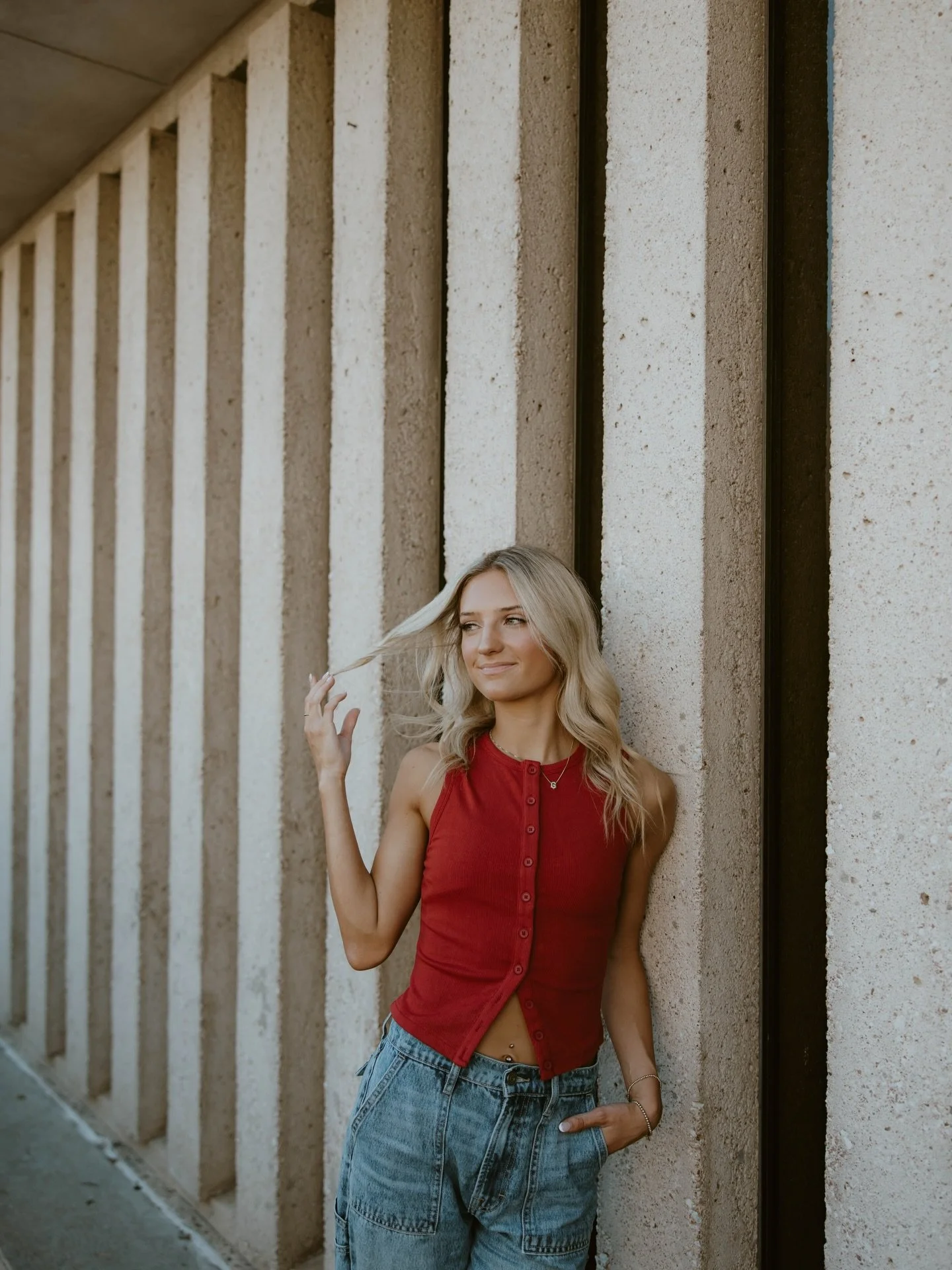 summer senior sessions are just around the corner &amp; I can&rsquo;t wait 🤩