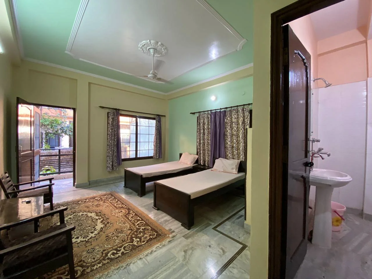 Standard bedroom 4.jpeg