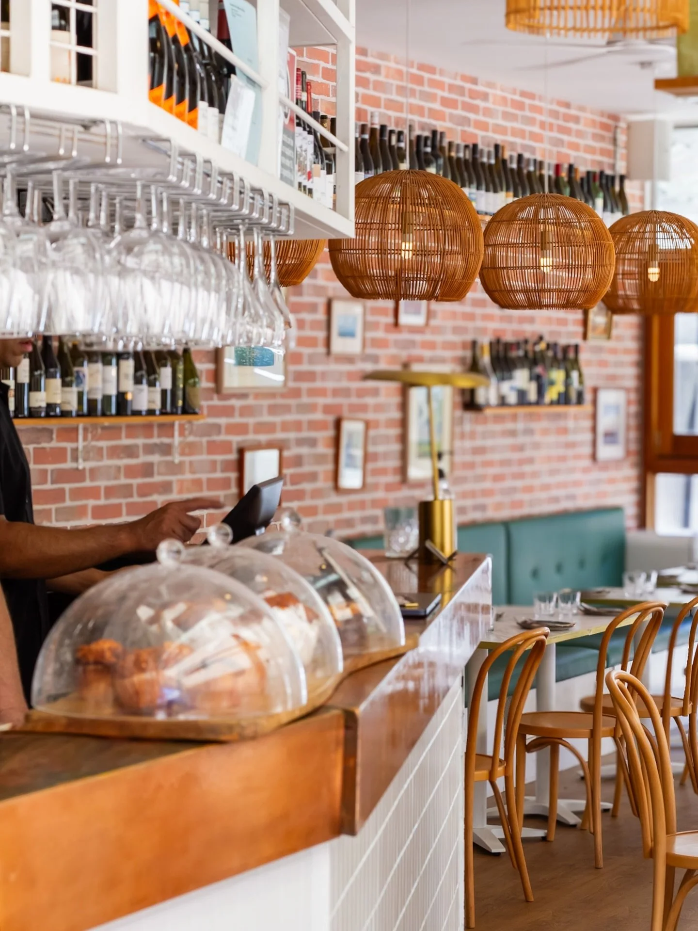 🥂 The festive season just got better &mdash; Bacari will be open to welcome you! Join us for holiday lunches, dinners, and all the good times in Kirribilli this season.

📅 Christmas Eve | Wed 24 Dec &ndash; Open as usual

📅 Christmas Day | Thu 25 