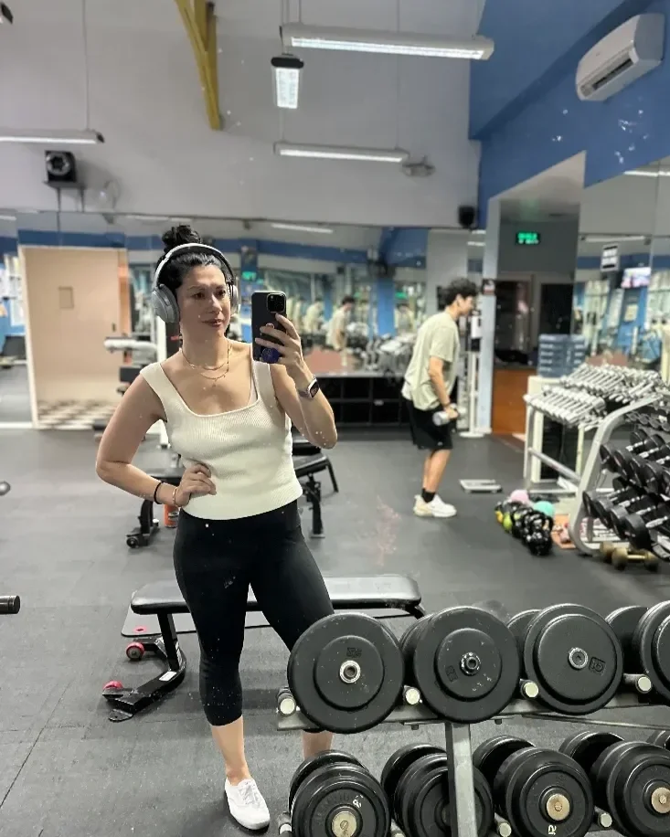 Amy had never been confident in the gym until she joined Strong for Life! Now this mother of two is taking selfies at the gym.