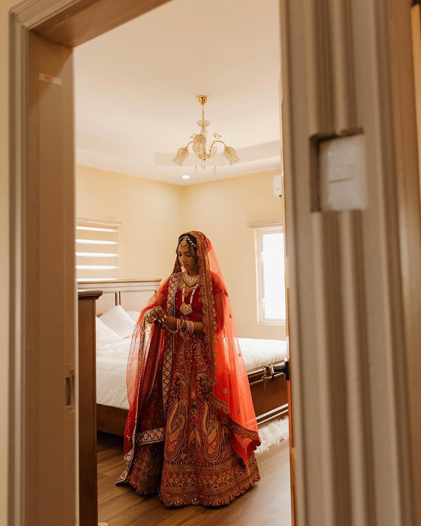 Minutes before getting married VS minutes after.
.
Throwback moments from Chris and Shari&rsquo;s day.
.
#trinidadphotographer #trinidadphotography #trinidadweddingphotographer #caribbeanweddingphotographer #hinduweddingphotography #microweddingphoto