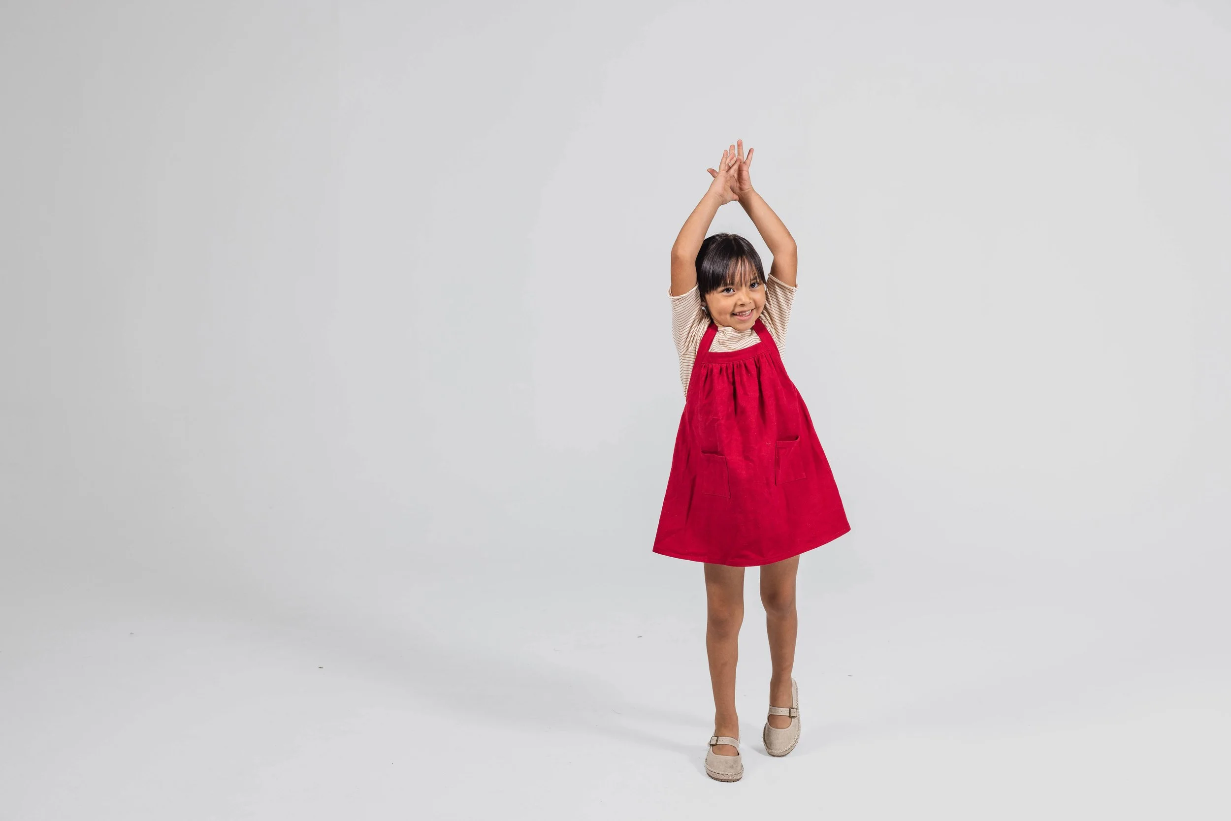 Foxlilie-kids-ivy-jumper-scarlet-red-lifestyle-front-detail.jpg