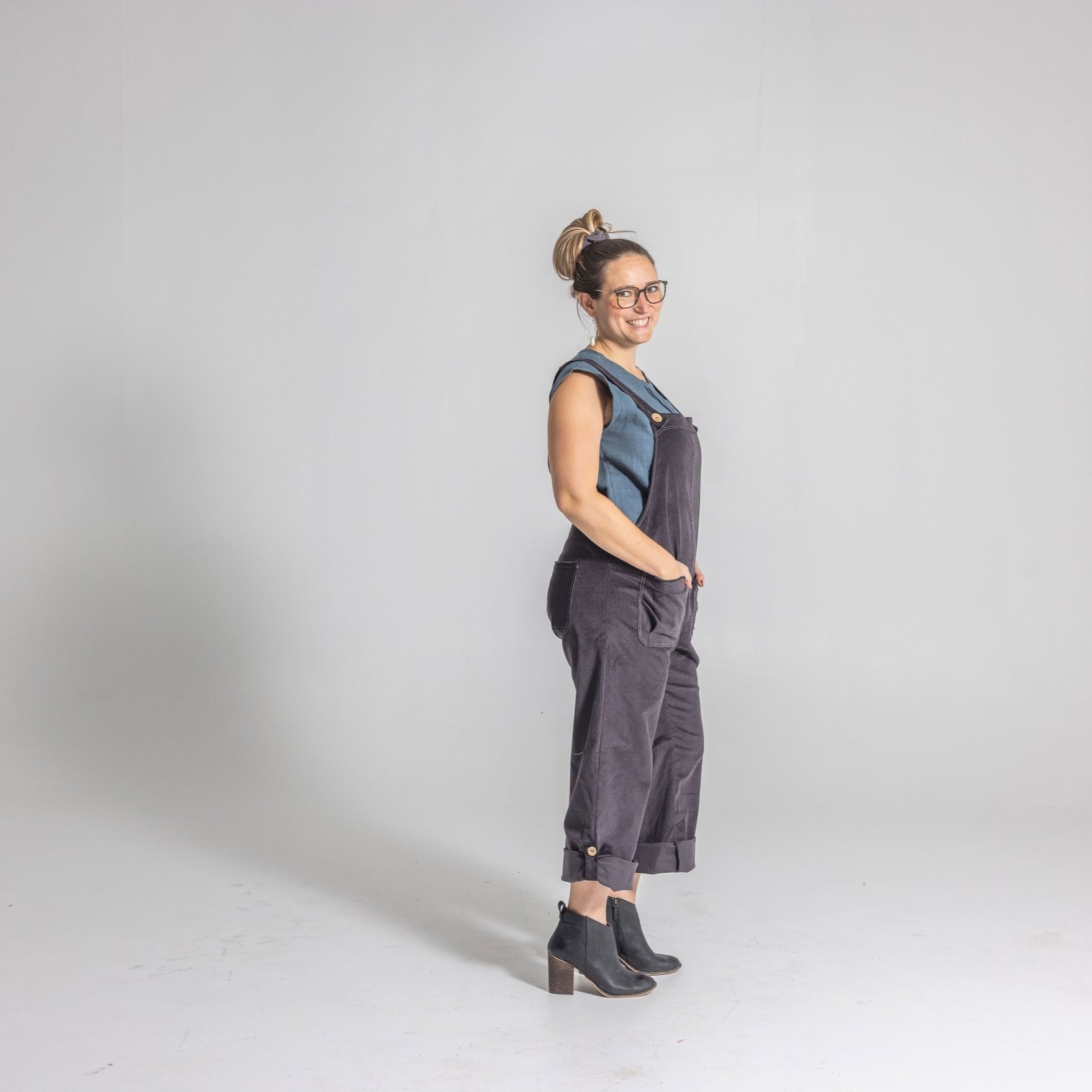 Foxlilie-womens-overalls-iron-corduroy-frontside.jpg