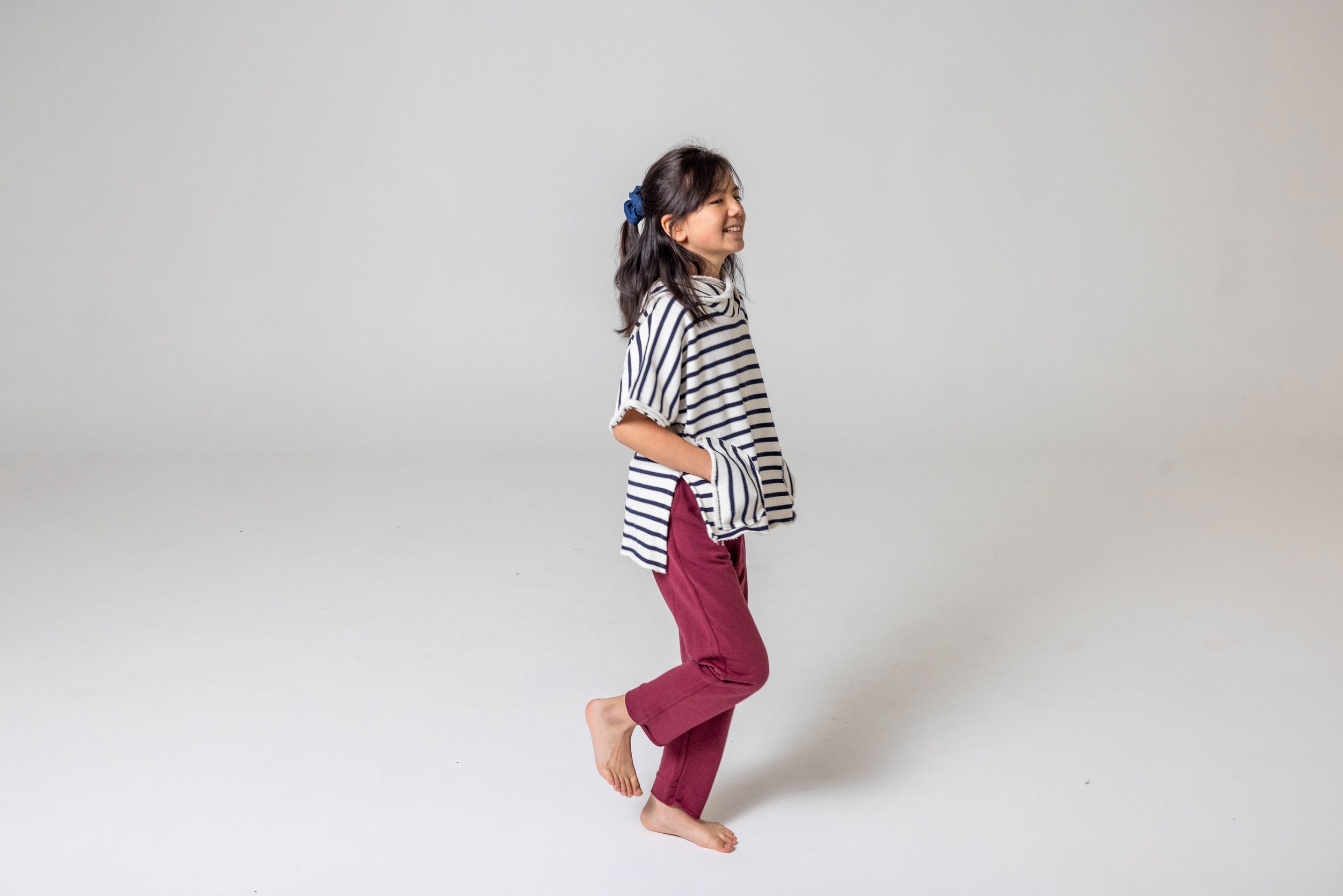 Foxlilie-kids-oak-jogger-plumberry-front-side.jpg