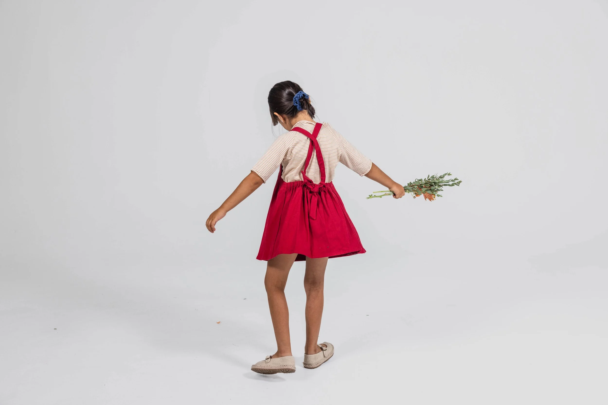 Foxlilie-kids-ivy-jumper-scarlet-red-lifestyle-playful-backside.jpg