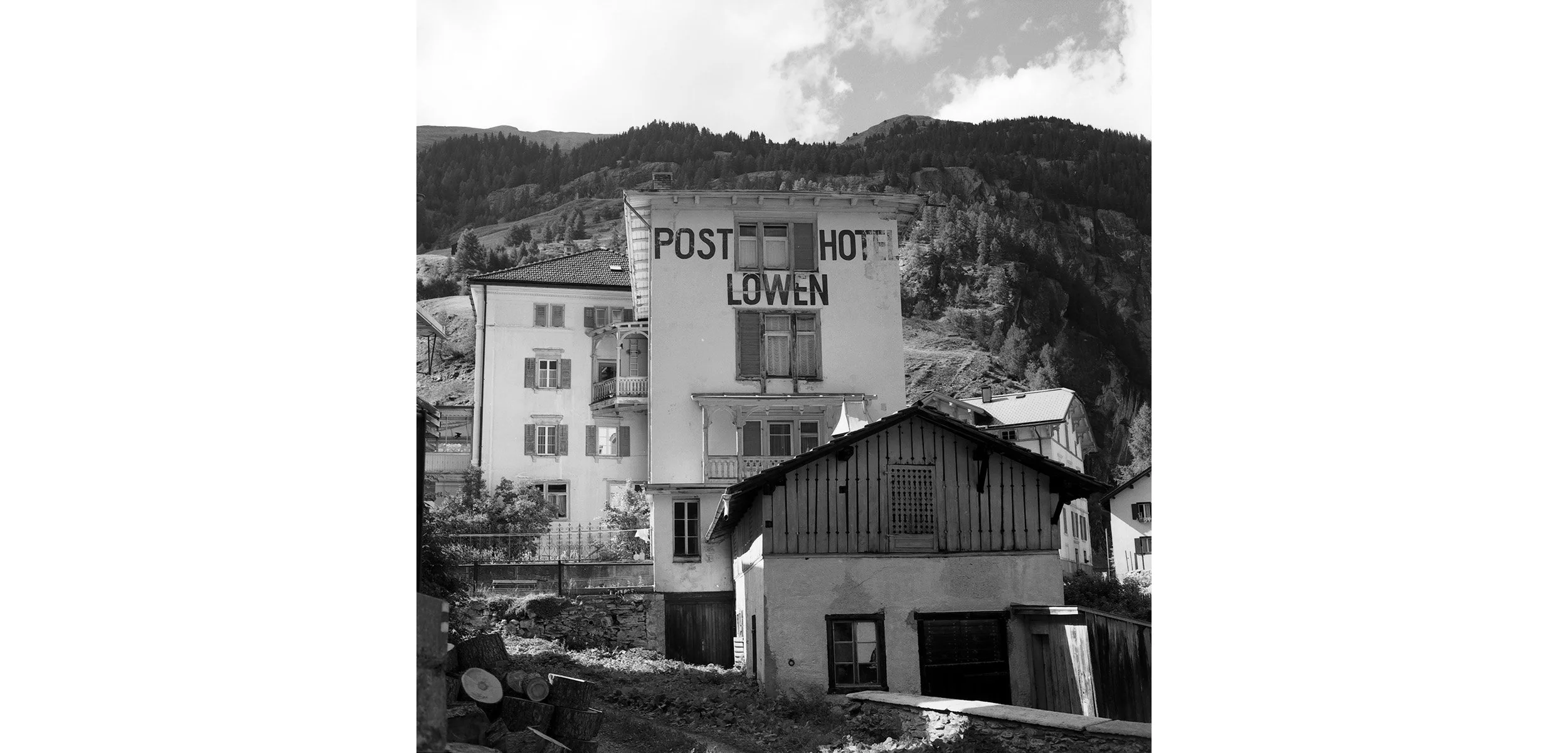 LowenHotel_1_site_22L.jpg
