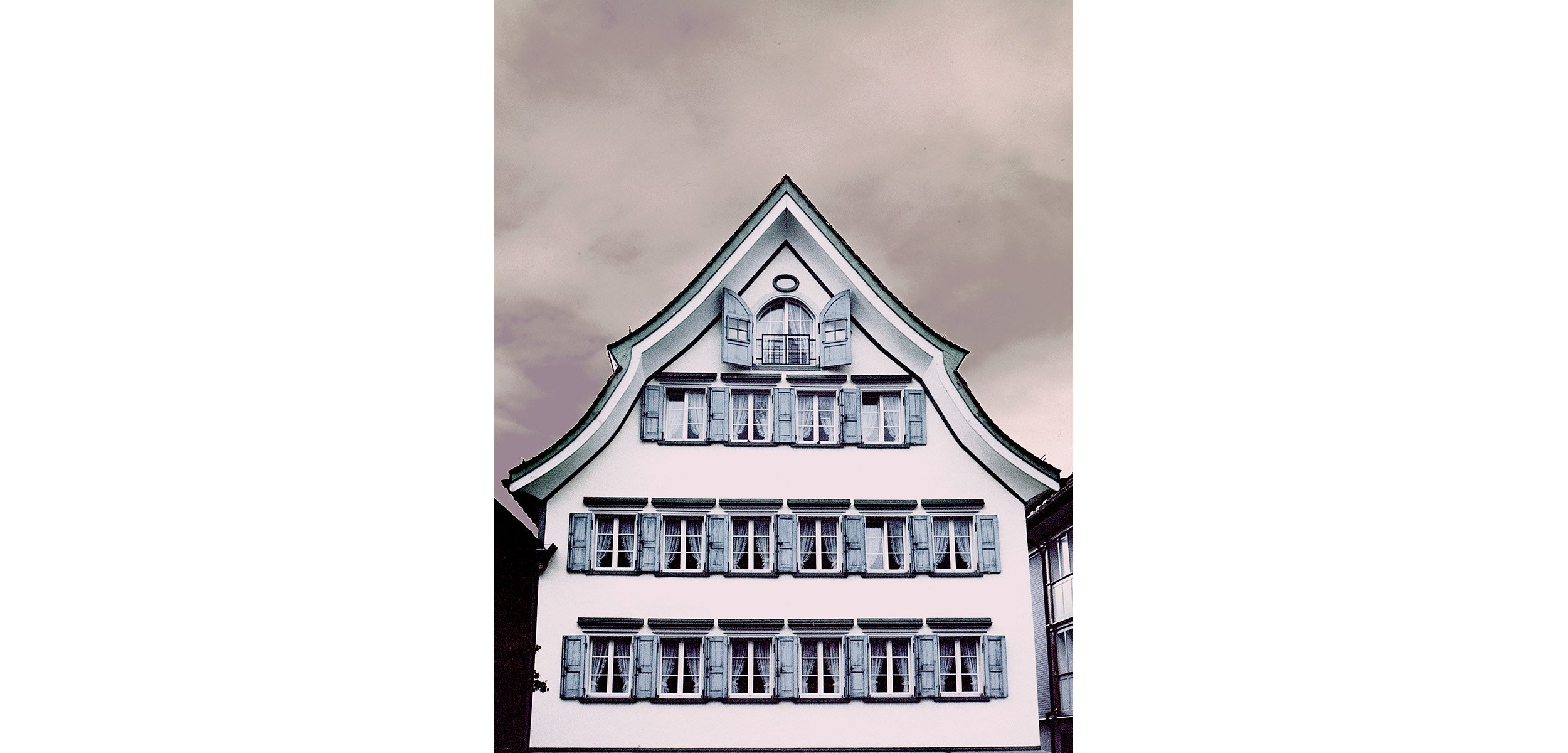 SwissHotel_1C_colorplay_site12L.jpg