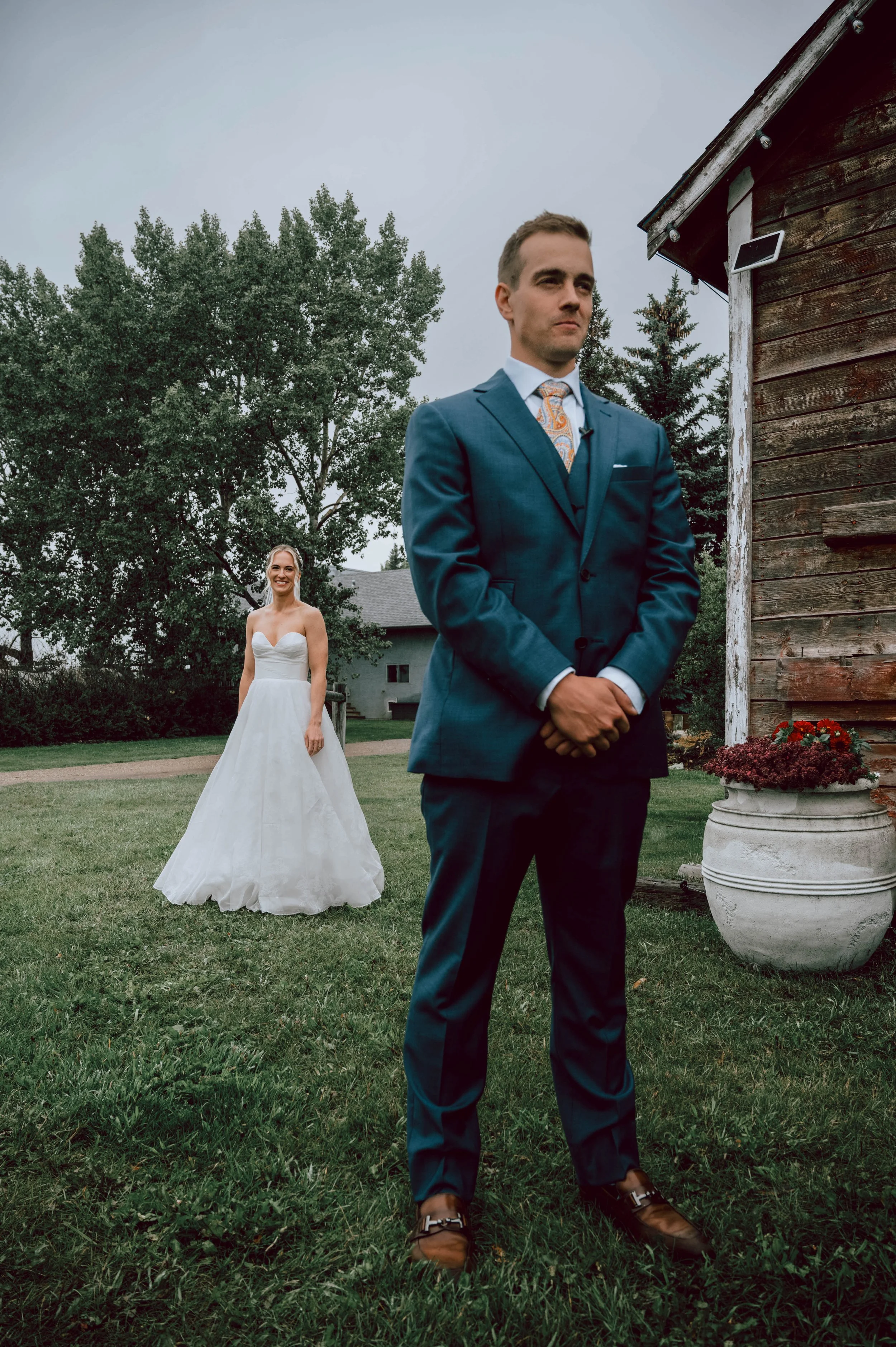 Nic & Krista's Romantic Forest Ceremony & Beautiful Tented Reception 07.25                                      

Venue: Dreamers Farm Gatherings

Photography: https://www.rayphotographyanddesign.ca