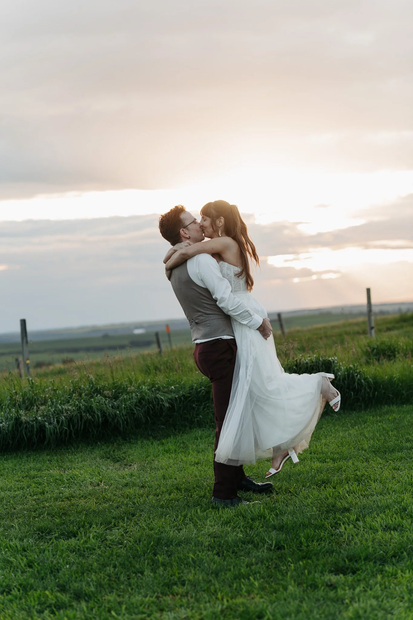 Beautiful Forest Ceremony for Kelsey & Dustin
08.08.25
Photographer: @emilywalcot.photo