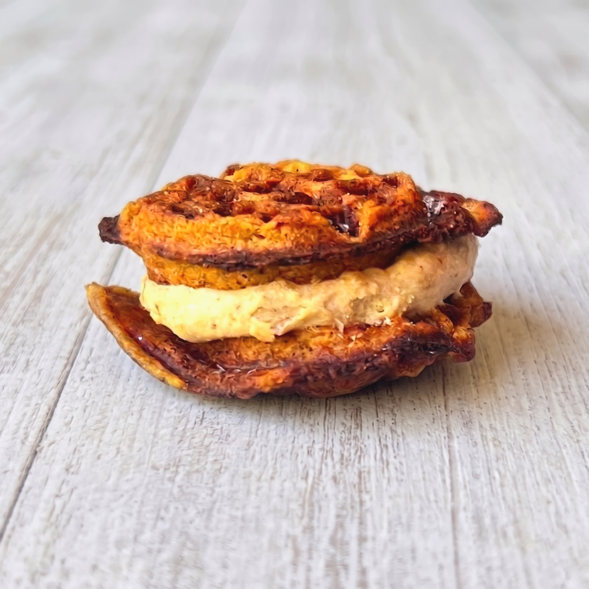 Frozen Yogurt Woofle Sandwiches
