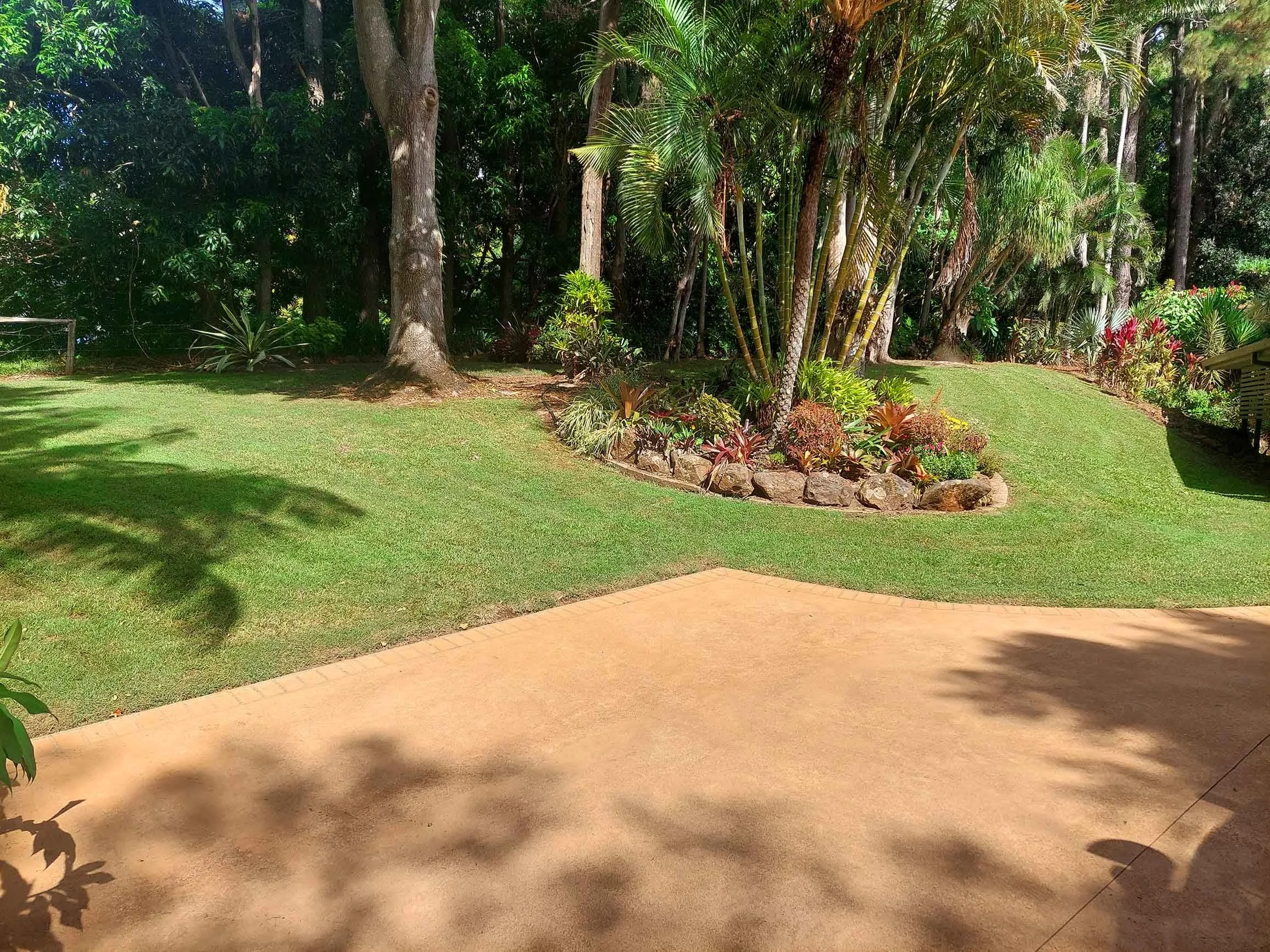 Gracewood-Landscapes-Northern-Rivers-Byron-Bay-Lawn-care-Landscape-maintenance-backyard-mowing-garden-care.jpg