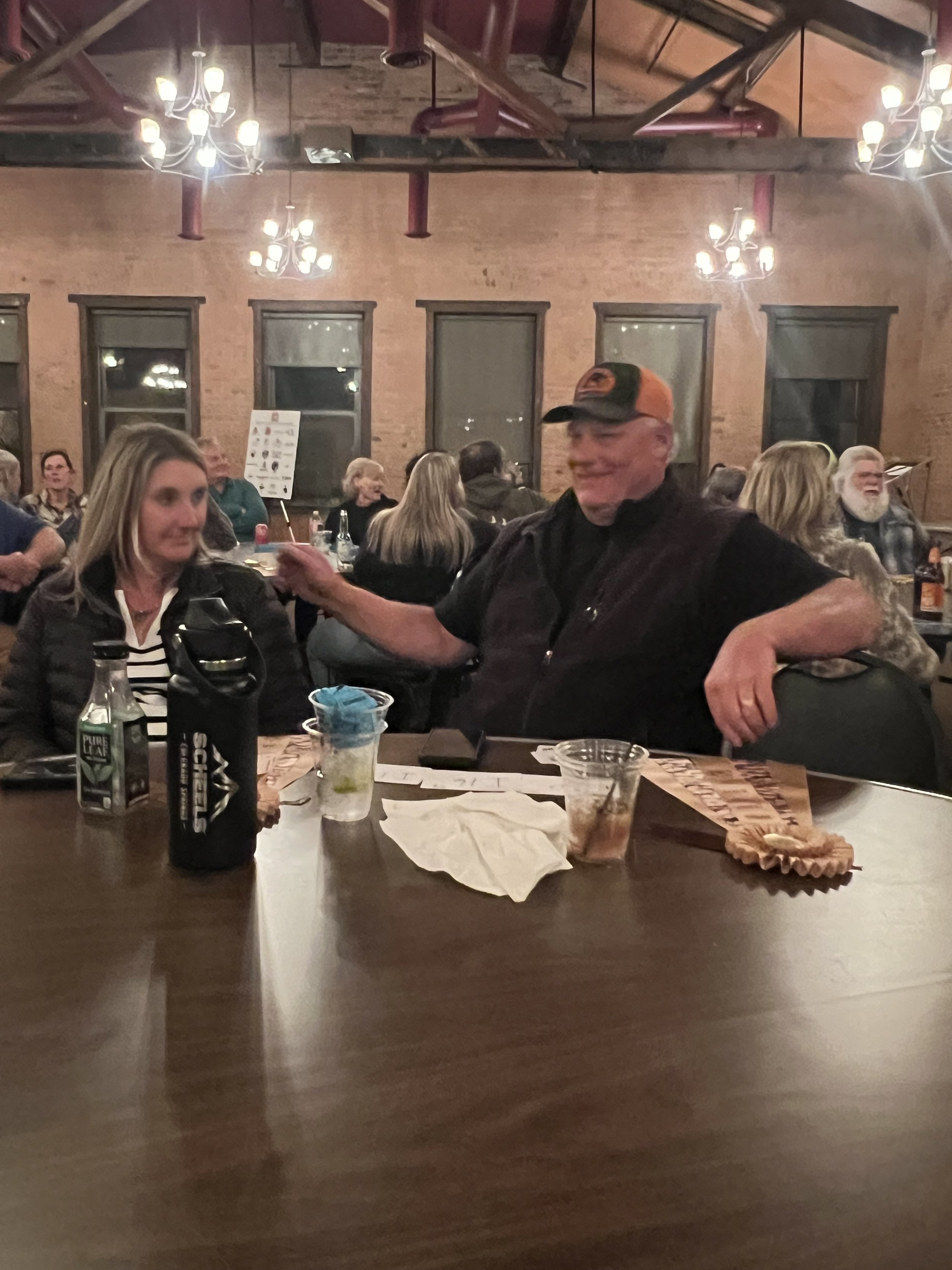 Brett & Tracy finally get a minute to relax