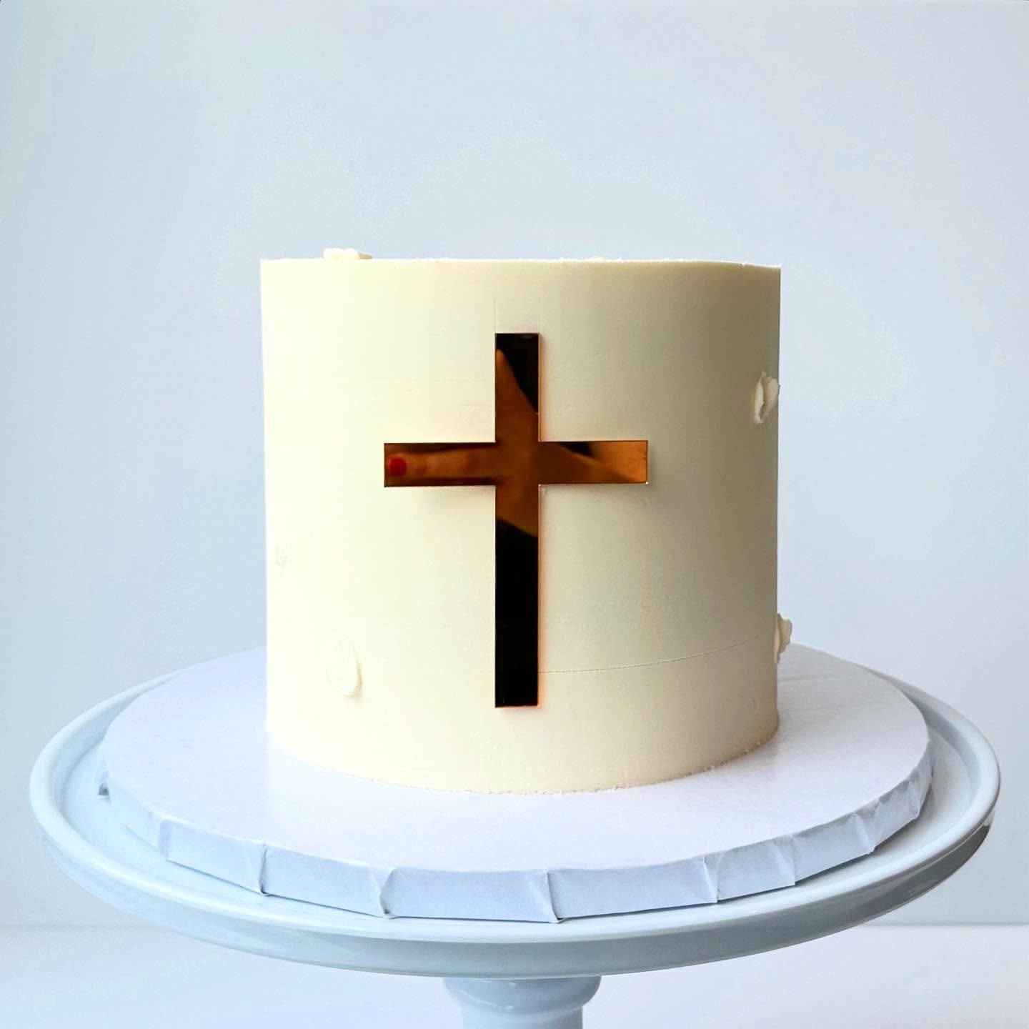 Un g&acirc;teau de premi&egrave;re communion.🤍
.
.
.
