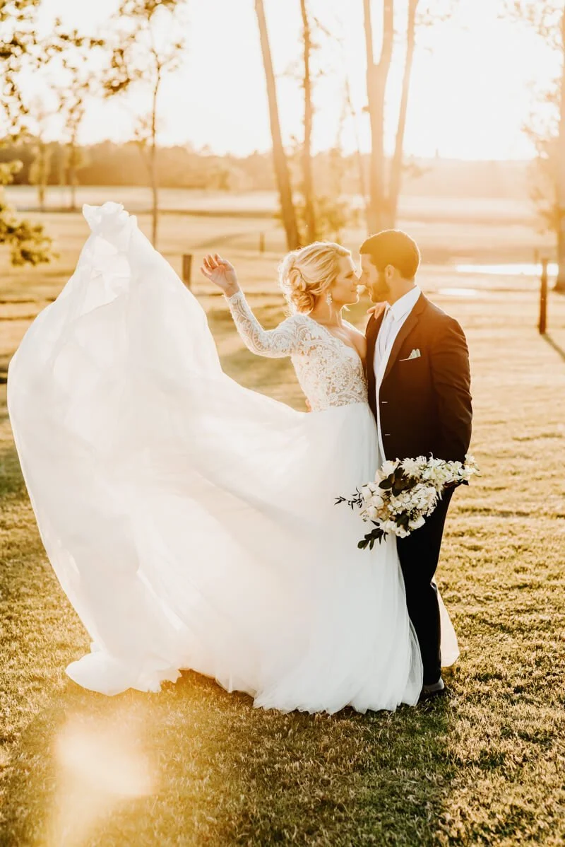 Sophisticated Barn Wedding Shoot
