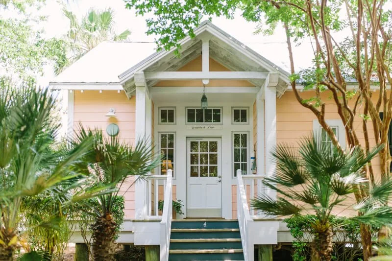 the-cottages-on-charleston-harbor-venue-2.jpg