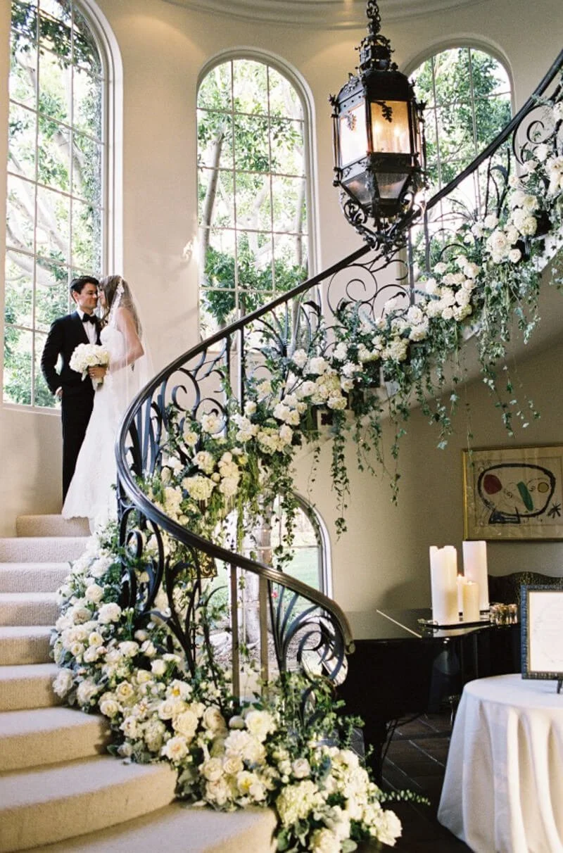 How to Decorate Stairs for Your Wedding