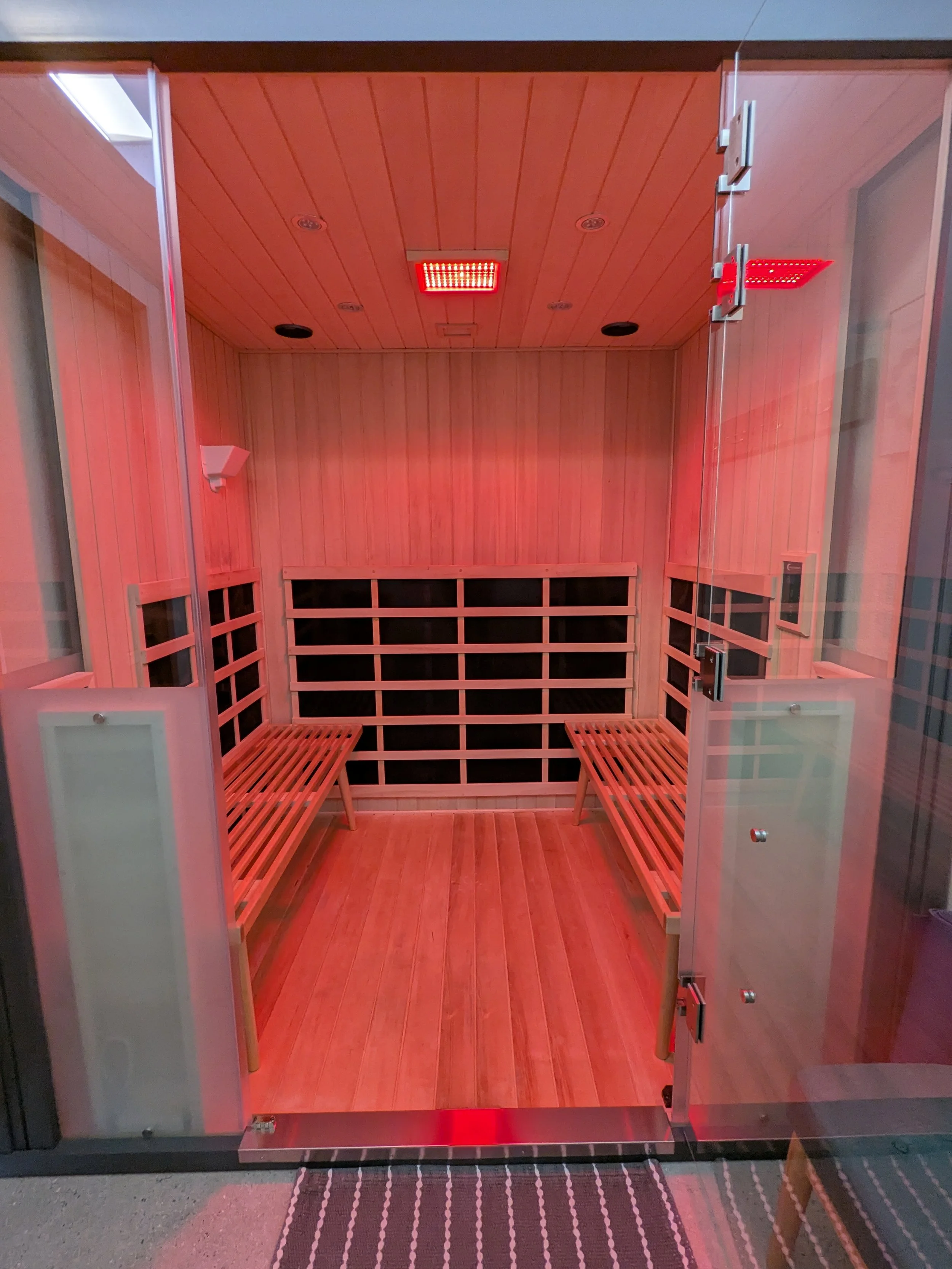 Full Spectrum Infrared Sauna for 1-6 Guests with Red Light Chromotherapy