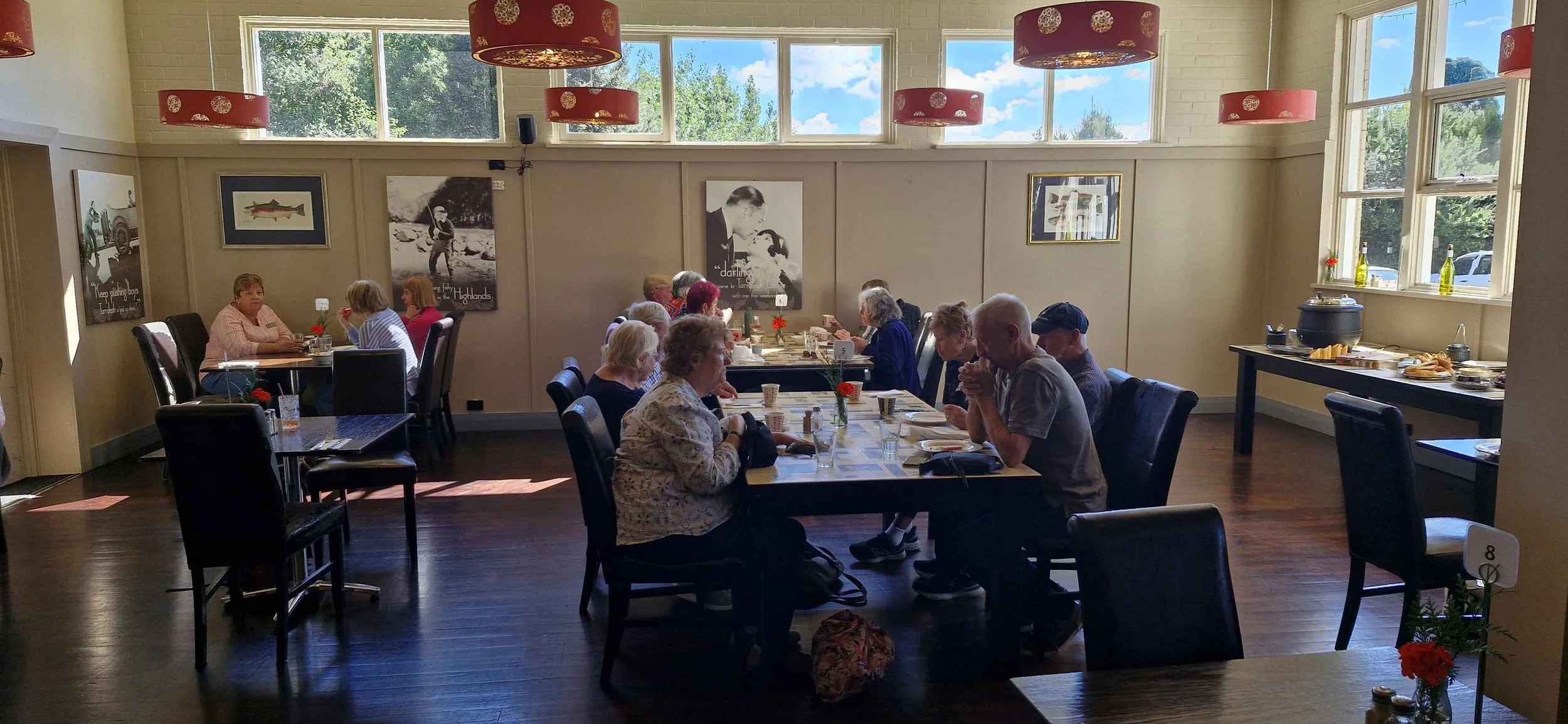 TTP190326_Tasmania_Tarraleah estate lunch.jpg