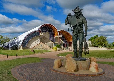 LONGREACH &amp; WINTON 