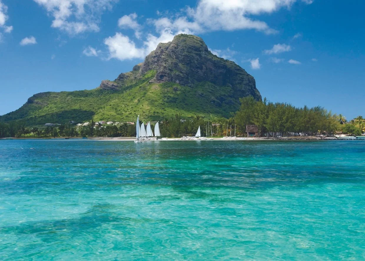 MAURITIUS - INDIAN OCEAN PARADISE