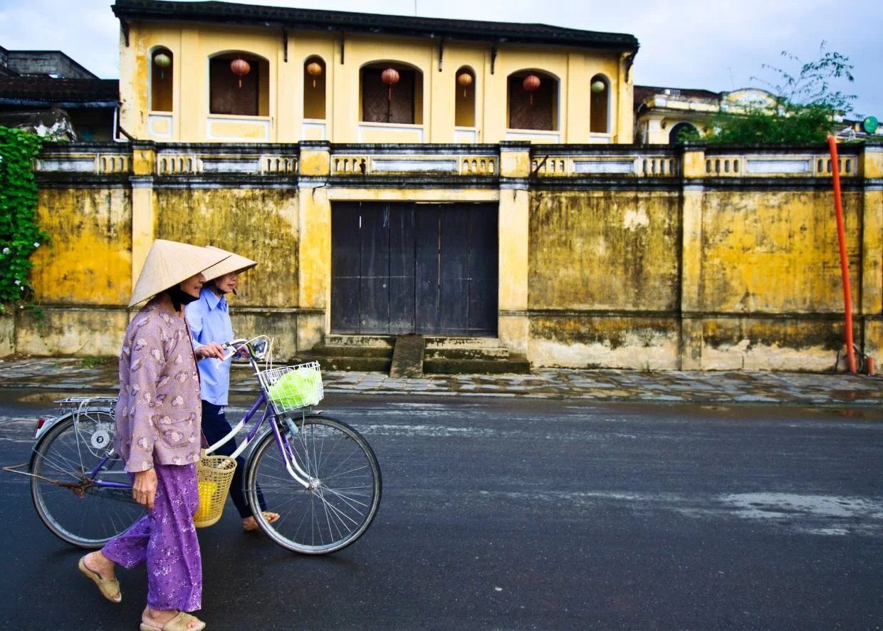 THE ESSENCE OF VIETNAM 