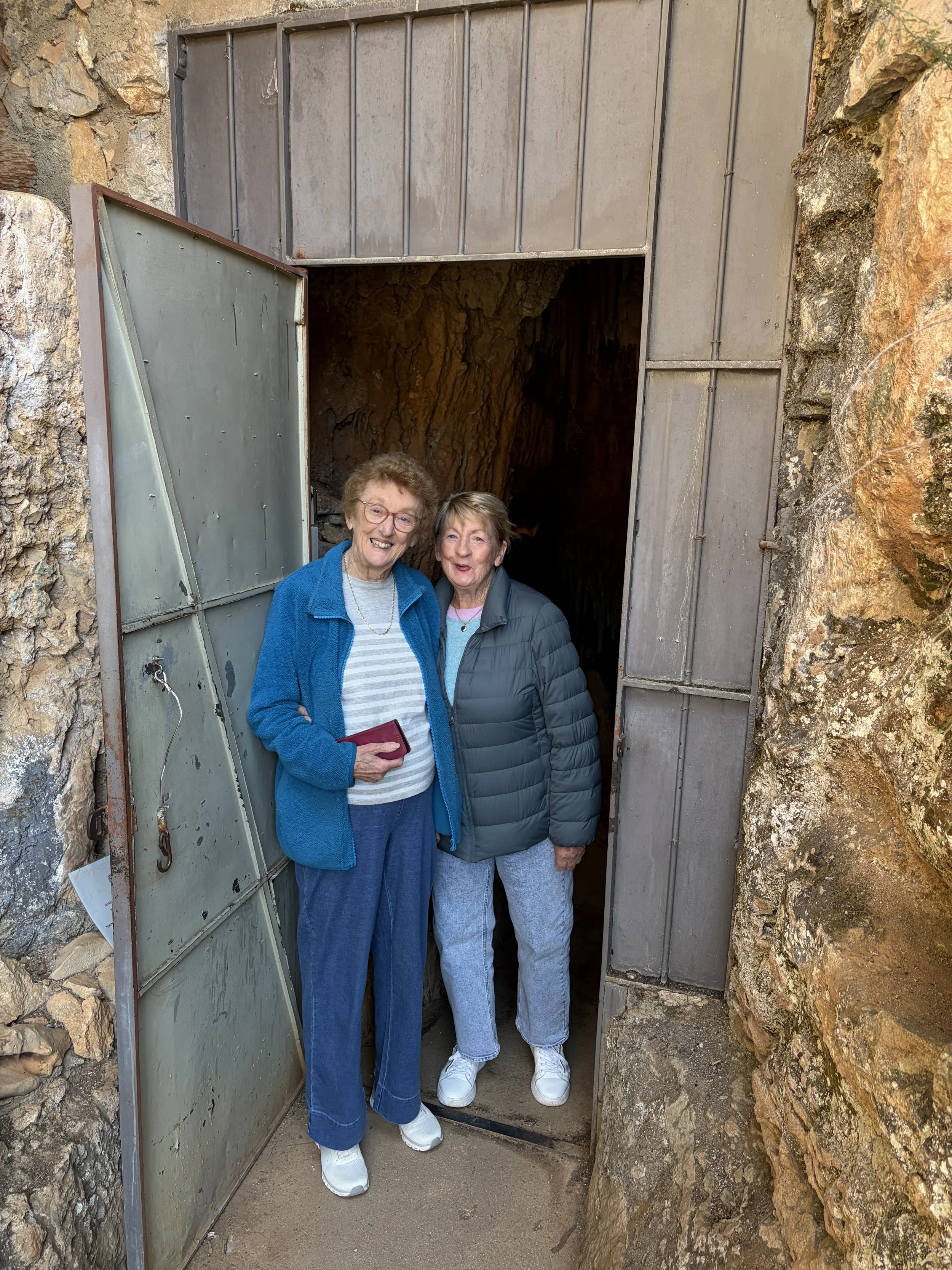 Tumut Valley_26-04_Yarrangobilly Caves .JPG