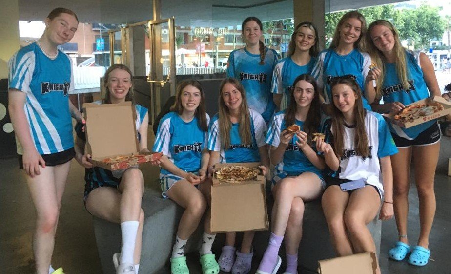 7.U18 Girls pizza 2.jpeg