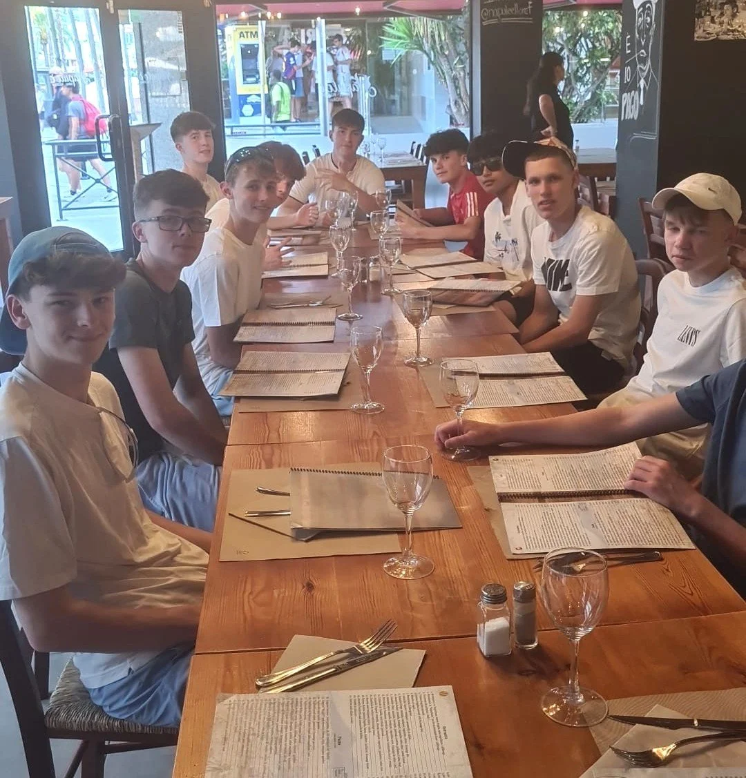 U16 Boys team meal.jpeg