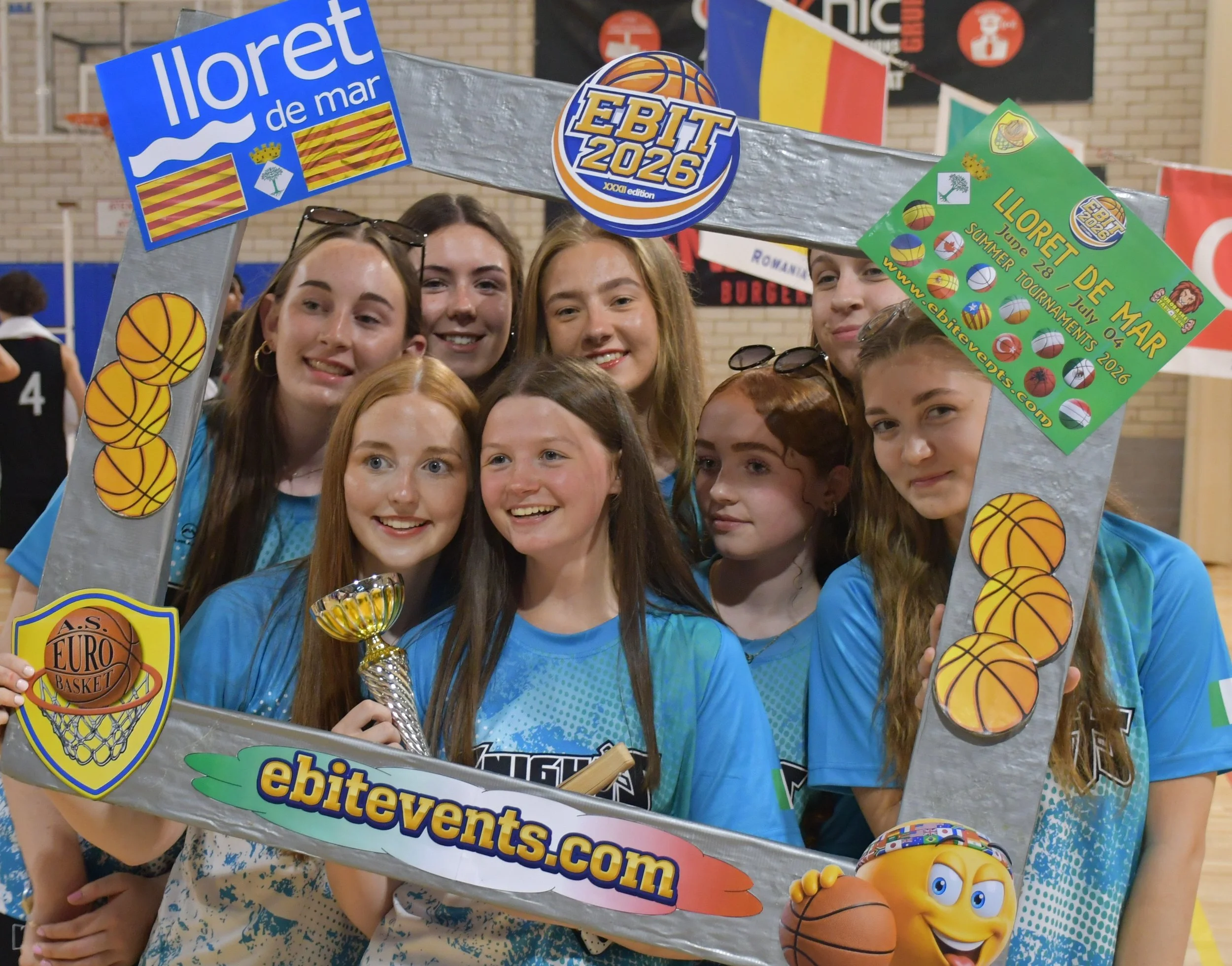 U18 girls team at closing.JPG