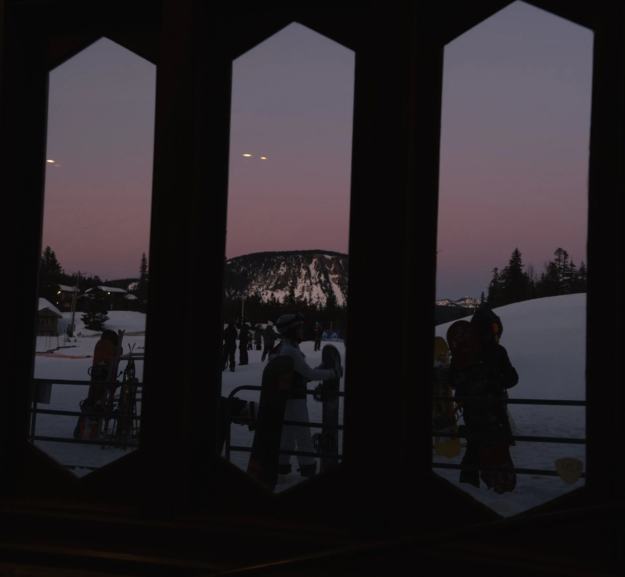 Shot by @ambluu-46.jpg