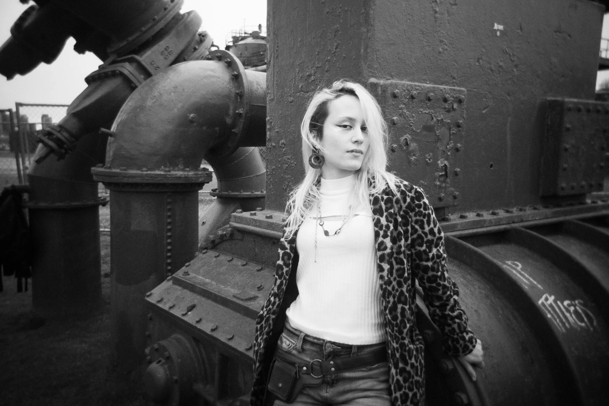 Shot by @ambluu-494.jpg