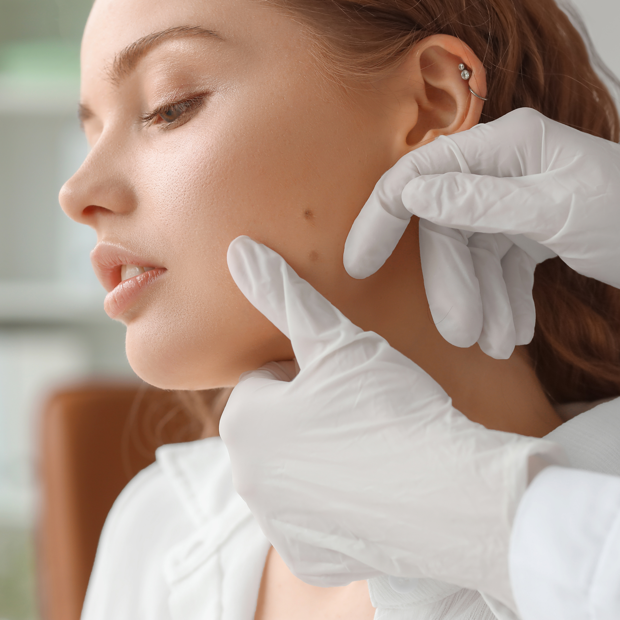 What Dermatologists Know That Your Aesthetician Doesn't