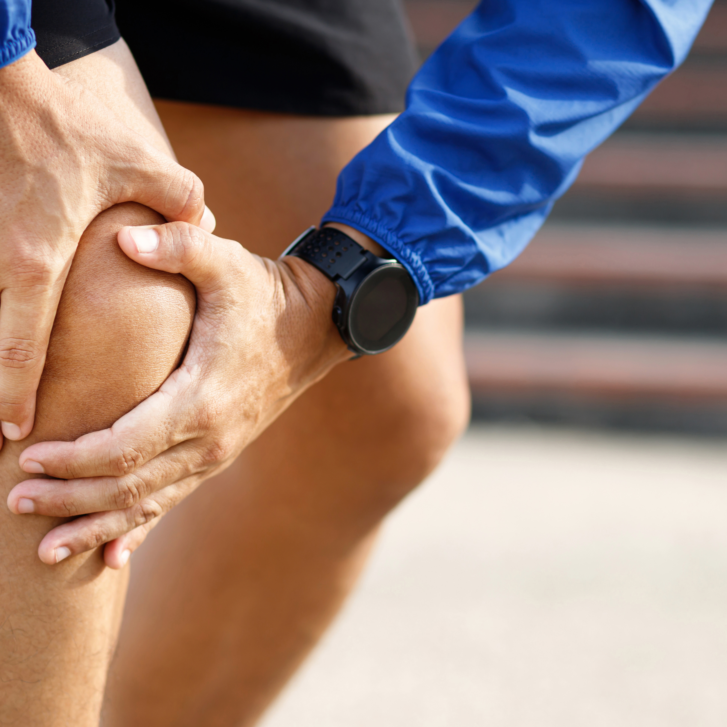 Why Your Knees Hurt at 40 (And the Treatment That's Helping People Cancel Their Surgery)
