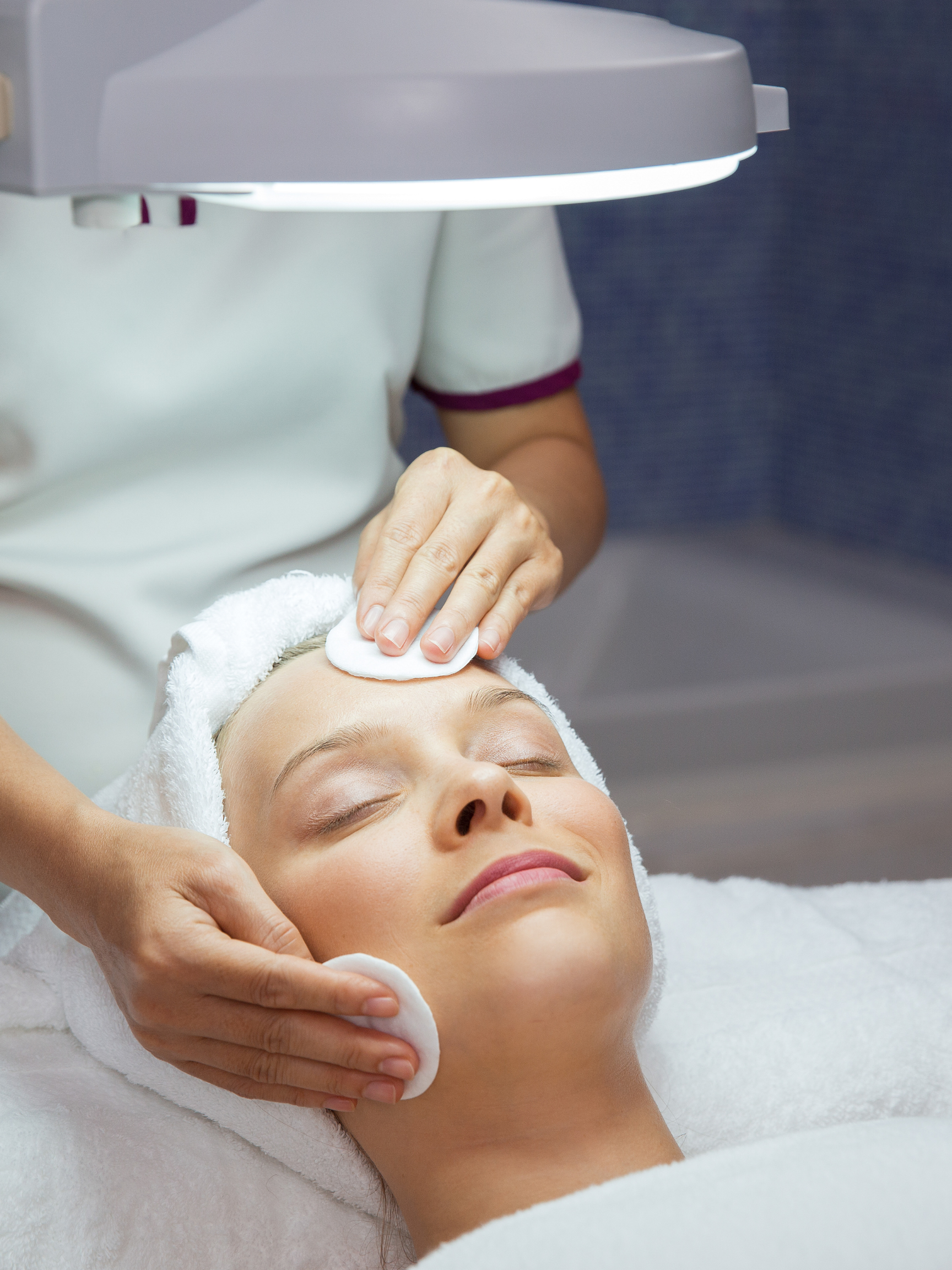 PRP Facial Rejuvenation vs Dermal Fillers - Which Is Right for You