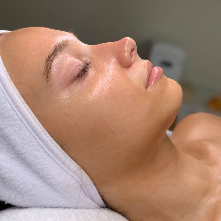 Ozempic Face in London. Restoring Facial Volume the Doctor-Led Way