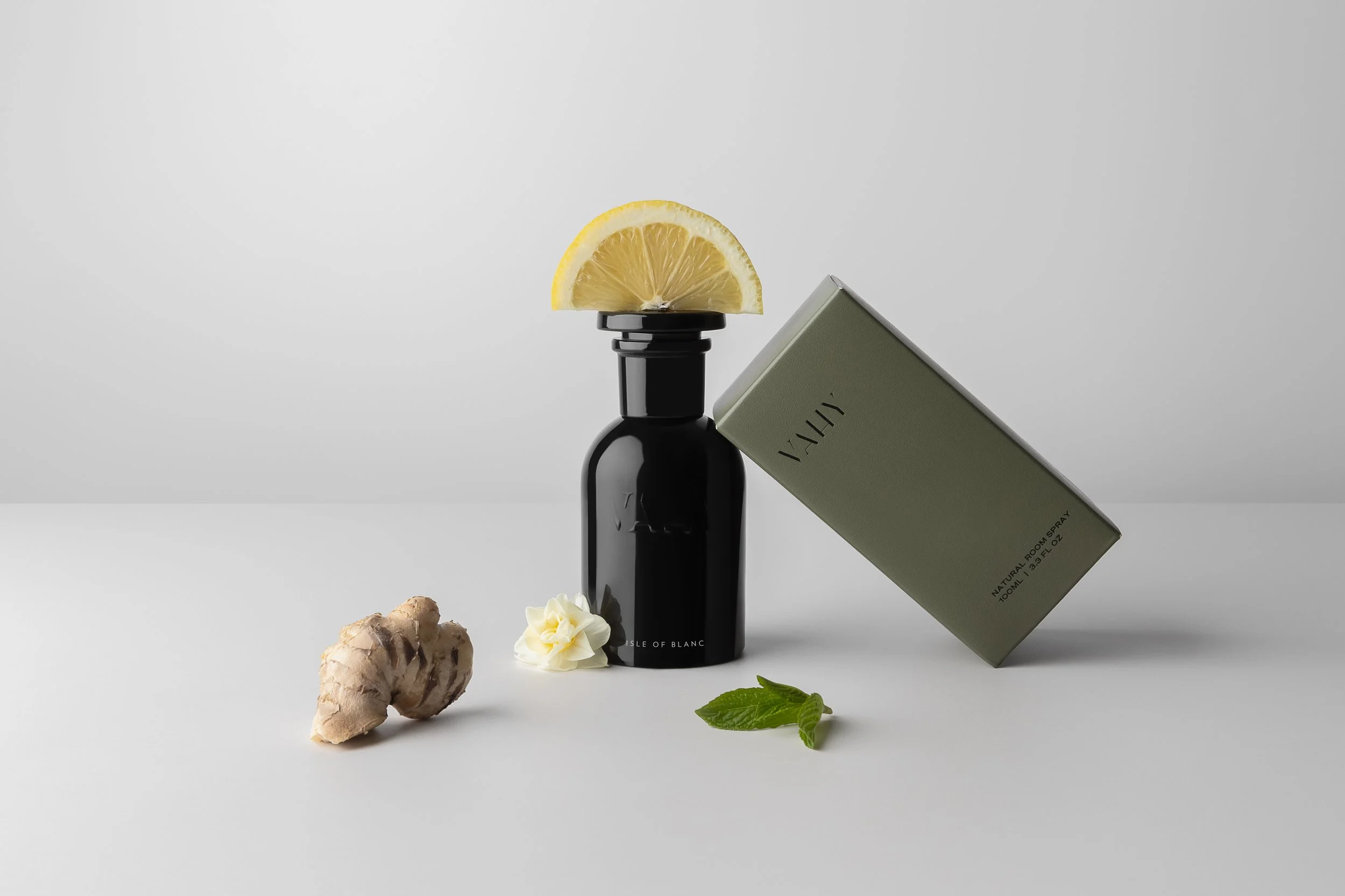 Vahy Isle of Blanc Scent Notes Room Spray_Scent Name.jpg