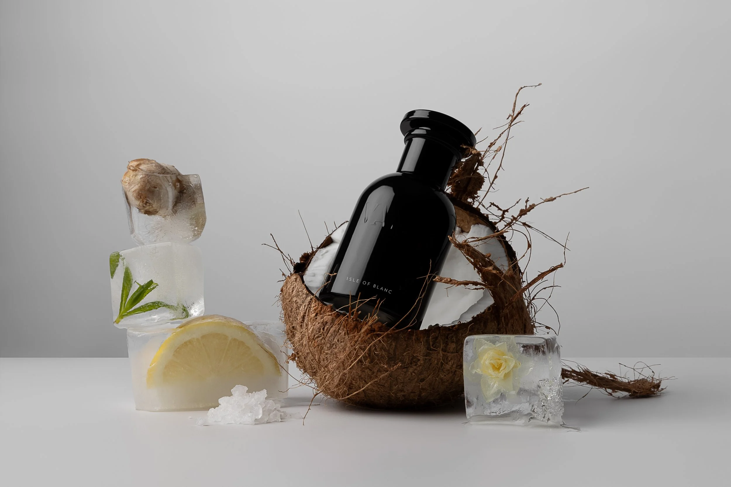 Vahy Isle of Blanc Scent Notes 100ml_Scent Name.jpg