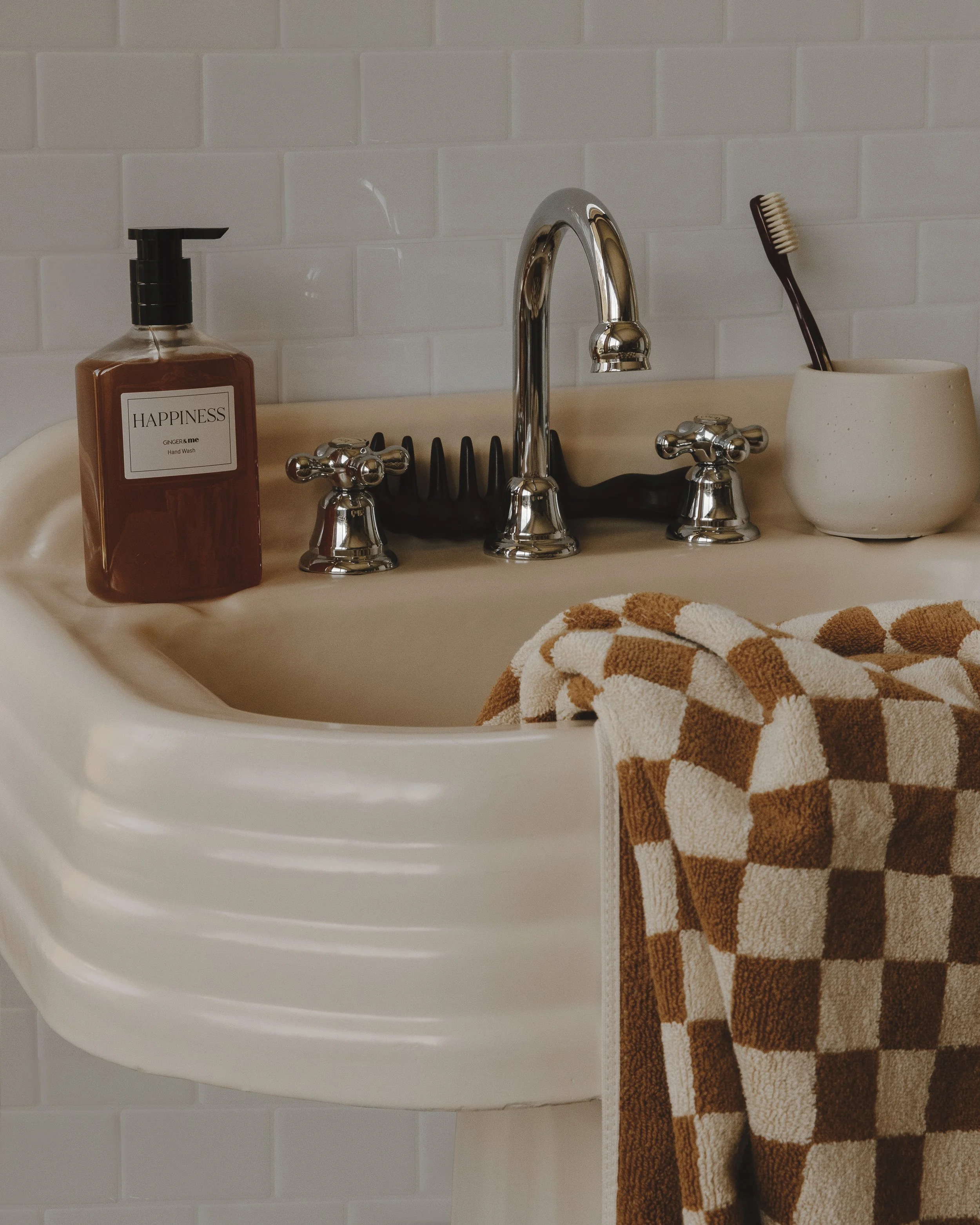 GINGER&me Image 4.jpg