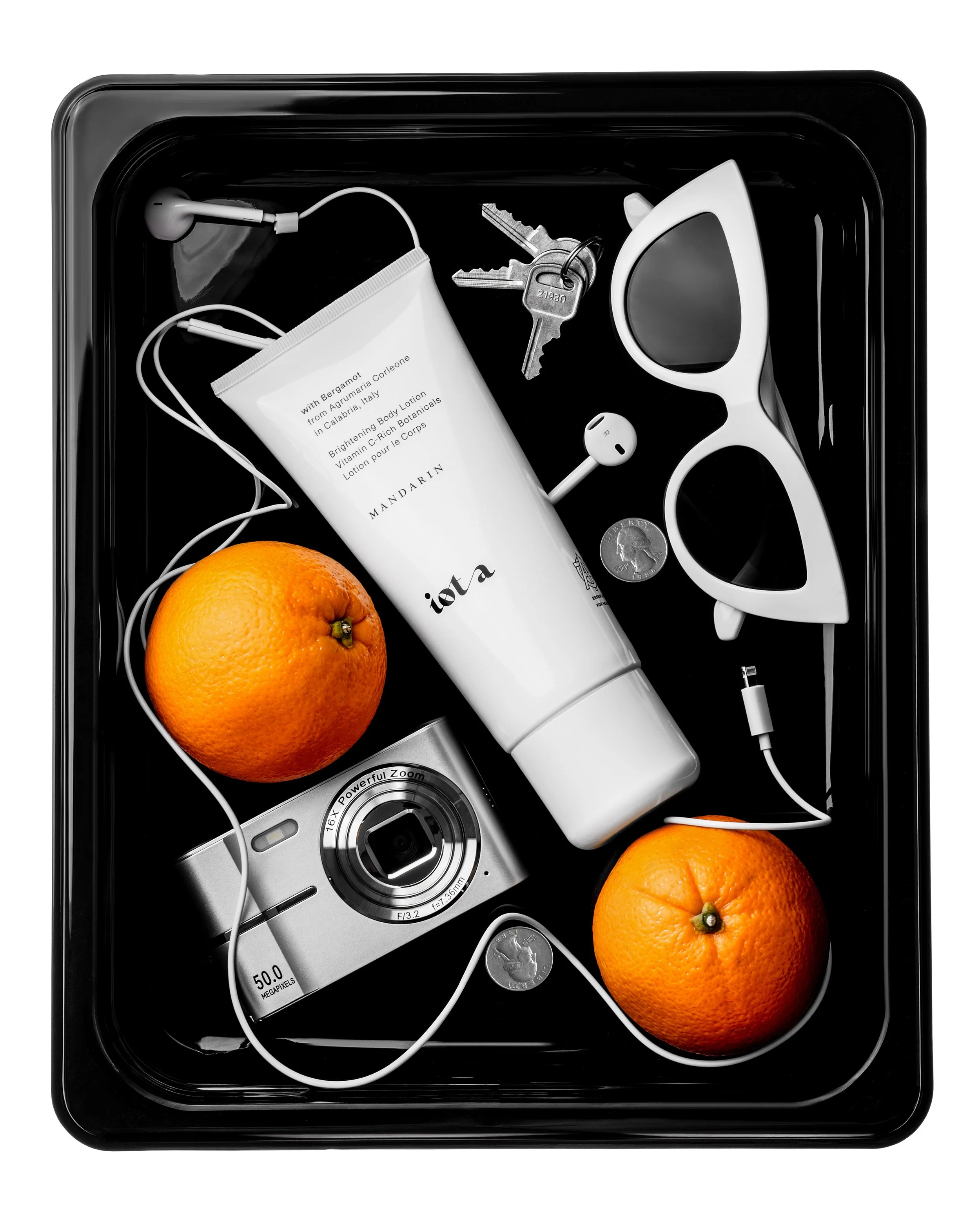 Brightening Body Lotion Image 08.jpg