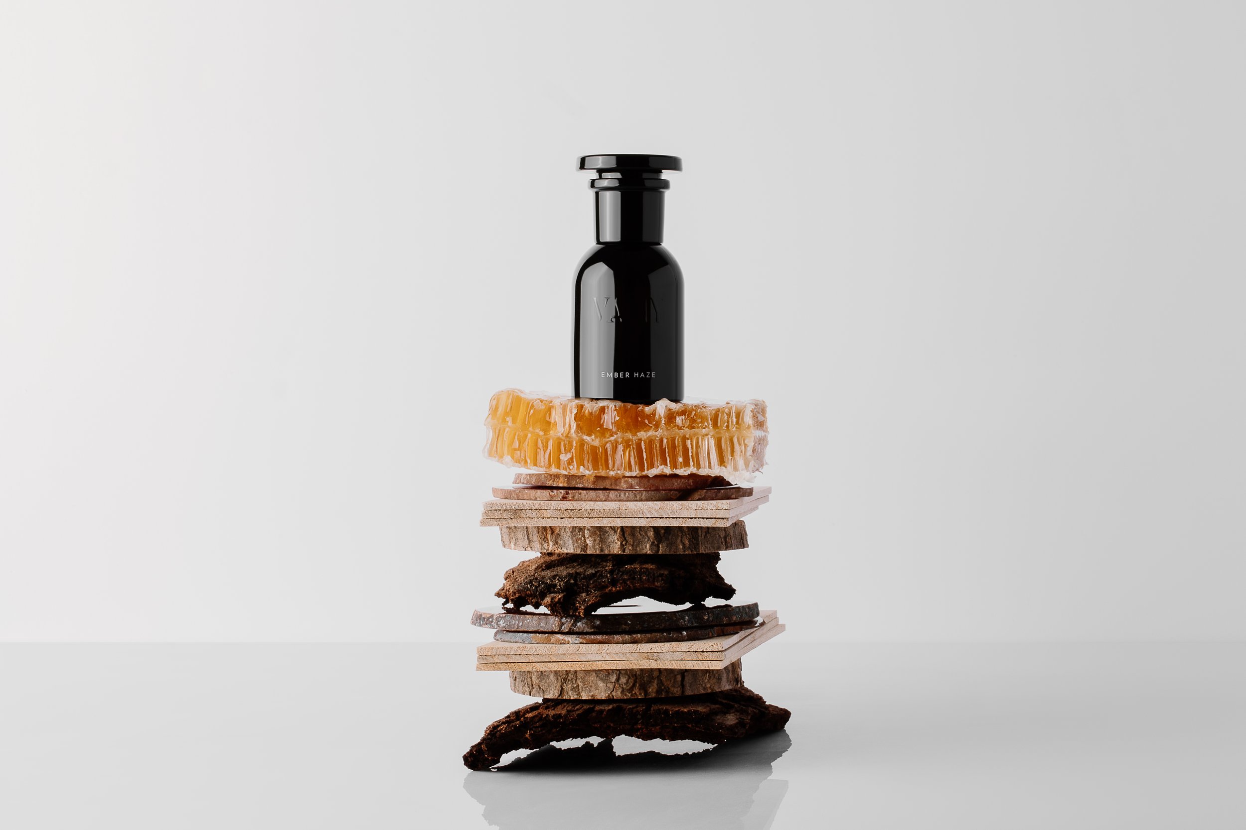 Image 2_Ember Haze 50ml.jpg