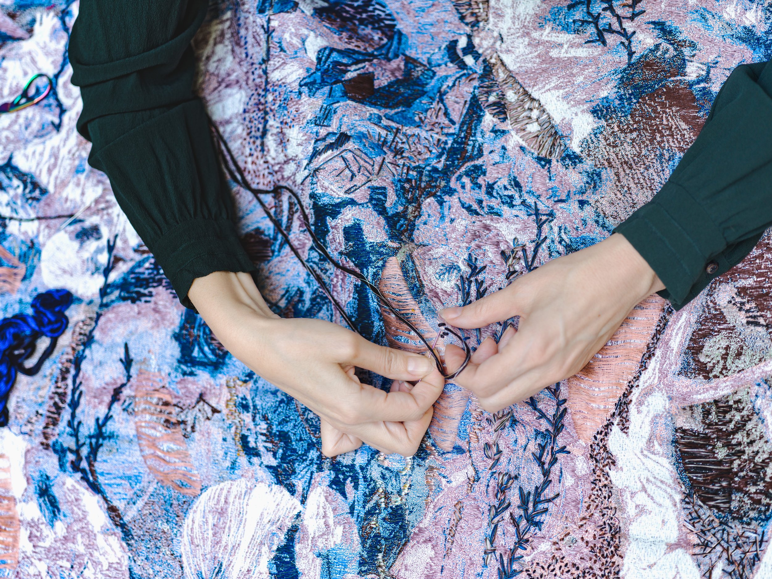 coco-brun-work-in-progress-tissage-broderie-main-mano.jpg