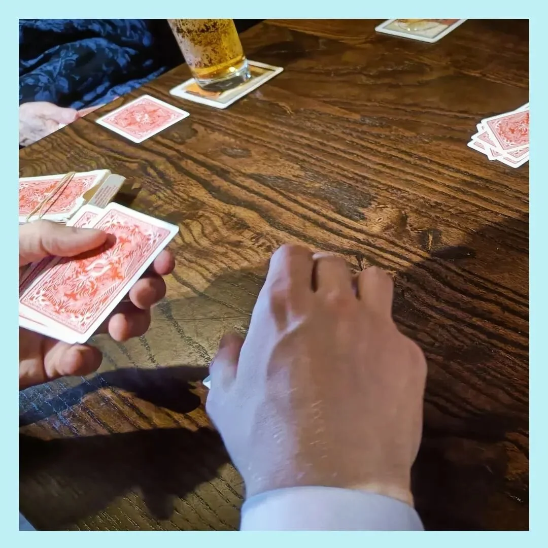 Another one from Saturday evening. I really enjoyed doing group card tricks with different party guests 🃏
#weddingentertainment #partyentertainment #northeast