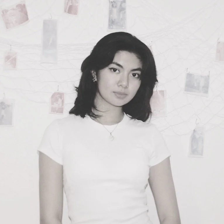 Jillianne &ldquo;Jing&rdquo; Ng (b. 2002) is a mixed media artist and writer based in Manila and Hong Kong, currently obtaining her degree in Art History and English Studies at the University of Hong Kong.

Wholly rooted in memory, her work deals wit