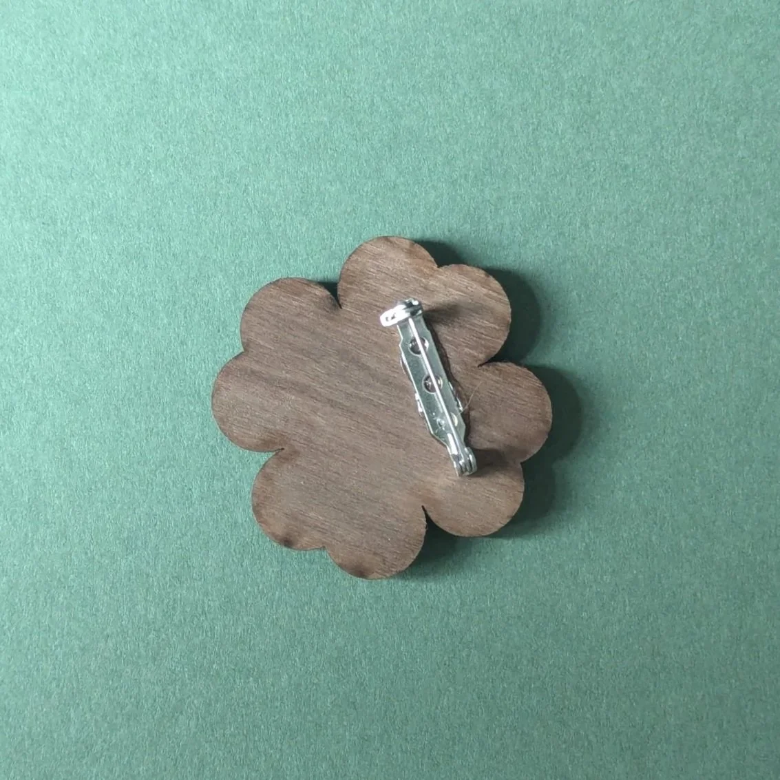 walnut+brooch+4.jpg