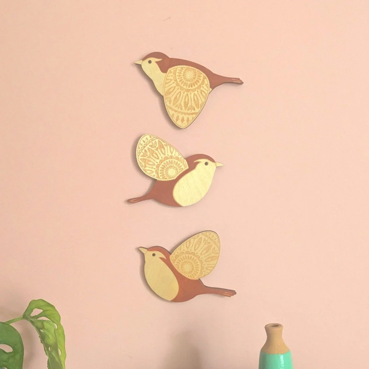 wren wooden wall hanging decorations 11.JPG