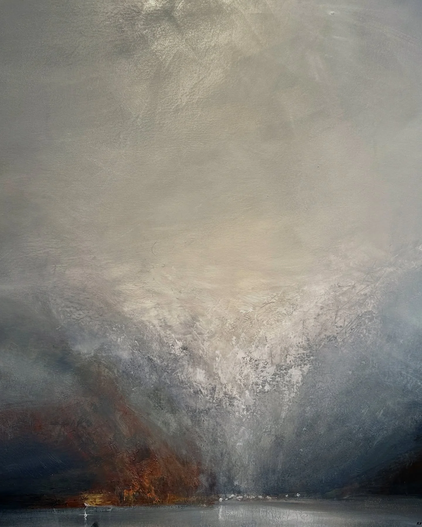 JAN OVE RINGSTAD 
Fanger &oslash;yeblikket med sine penselstr&oslash;k! Vakker harmoni og ro kjennetegner hans oljemalerier. Vi er s&aring; heldige &aring; ha et godt utvalg av hans unike kunstverk her i galleriet. Velkommen innom for &aring; se og o