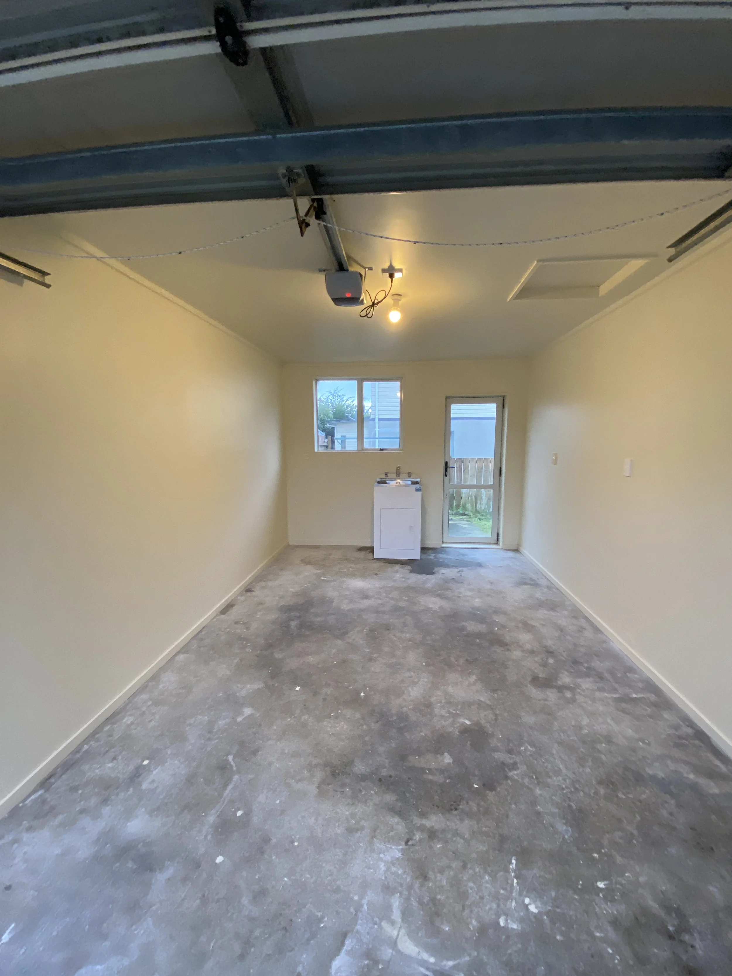 Garage repainting completed in Papakura by DCW Services